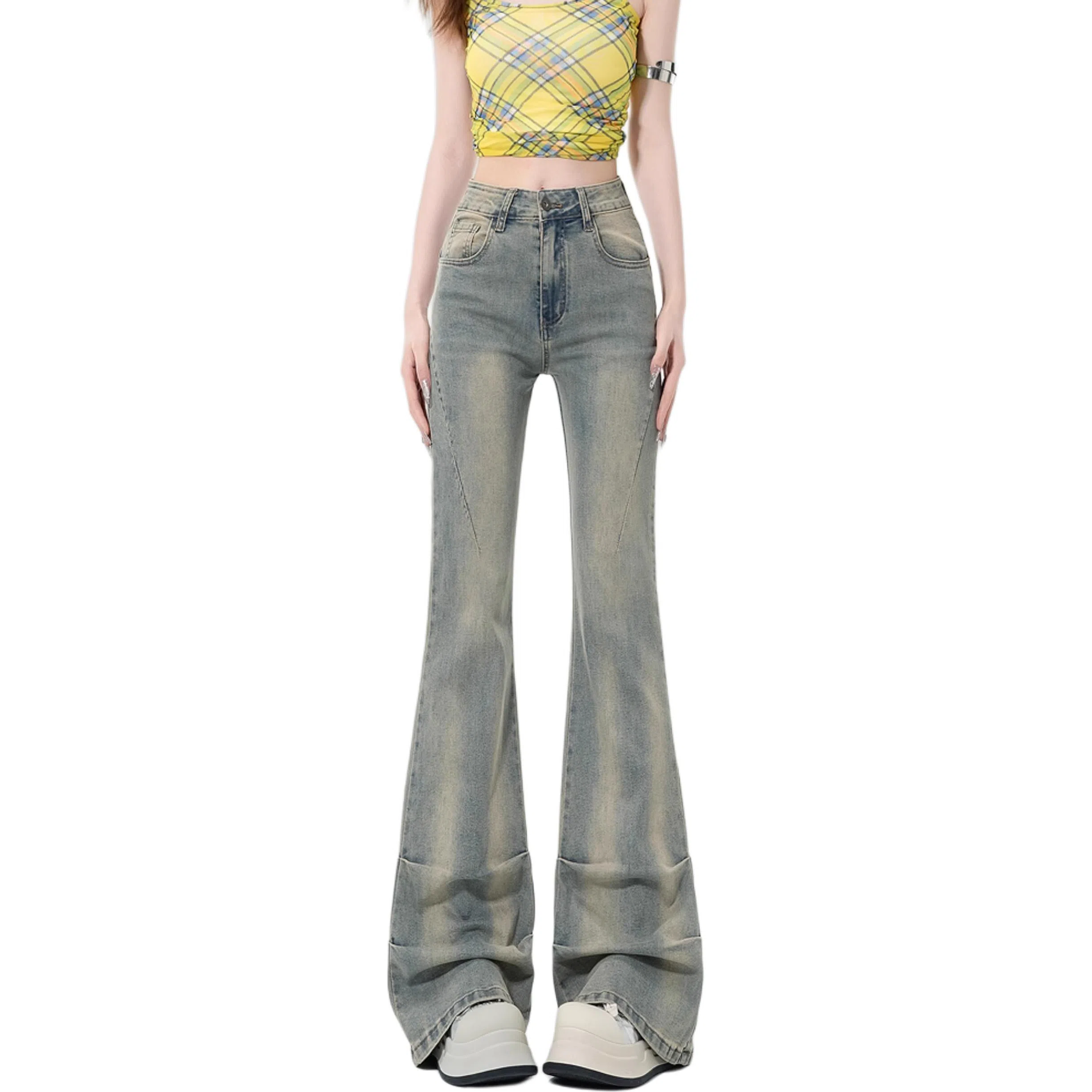 小卷要加油 高腰适中修身喇叭牛仔裤 女款