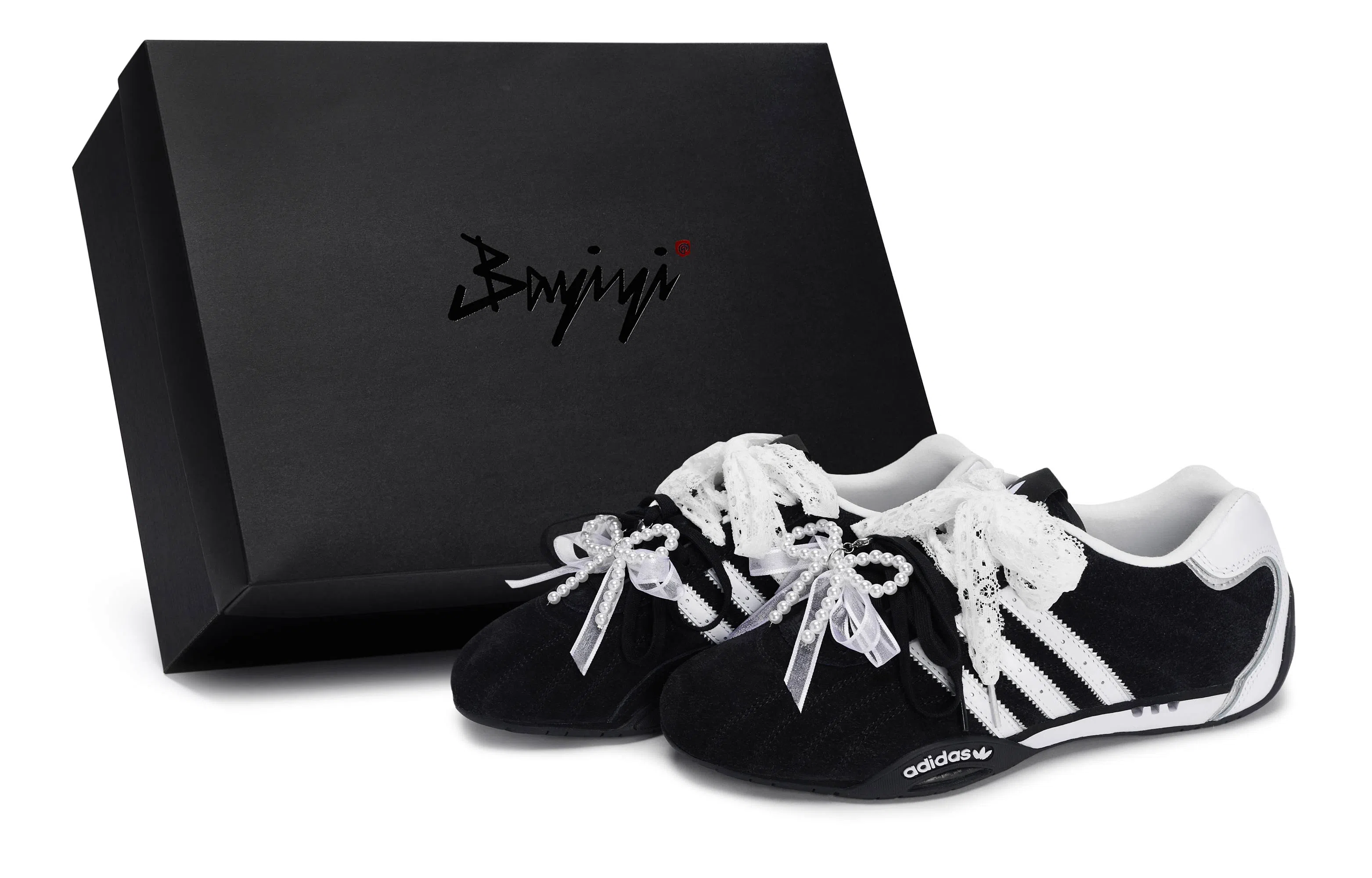 adidas Originals Adiracer 811