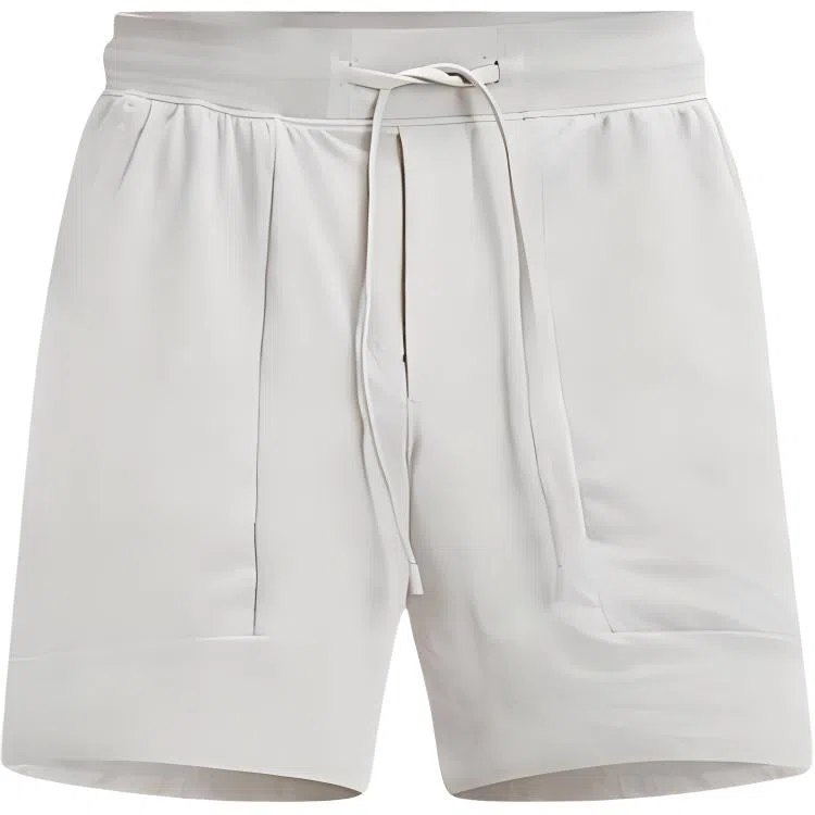 lululemon License to Train 7"