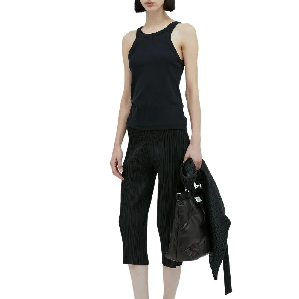 PLEATS PLEASE ISSEY MIYAKE