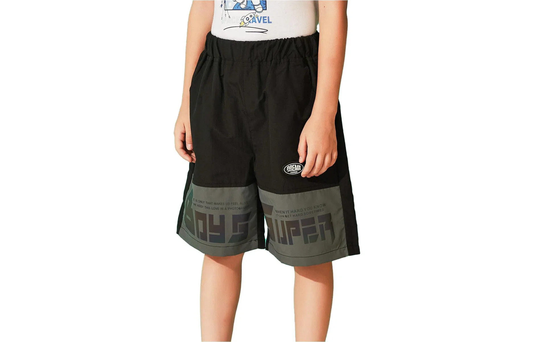 十月妈咪 童装 字母印花松紧腰儿童短裤 男童