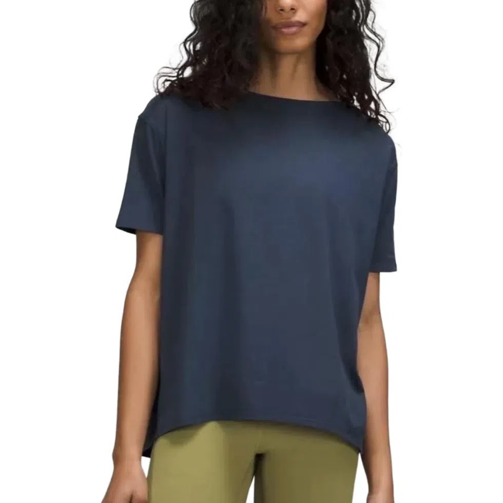 lululemon Back in Action T