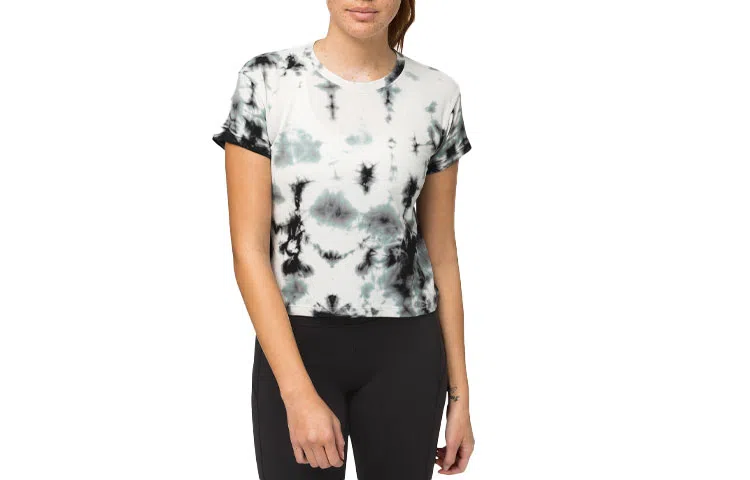 lululemon Train to Be T