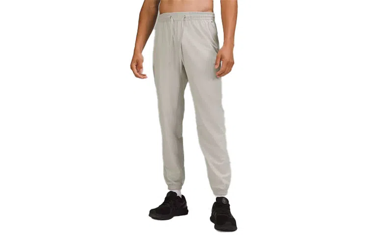 lululemon License to Train SS22 Logo