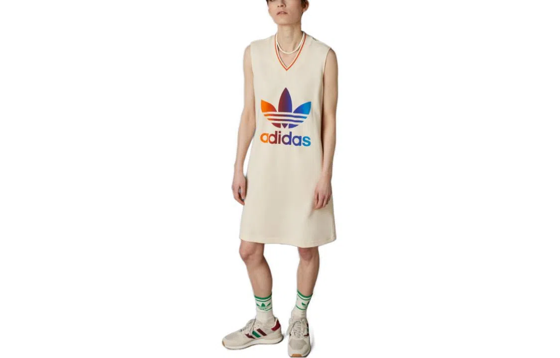 adidas originals SS23 adicolor 70s LogoV