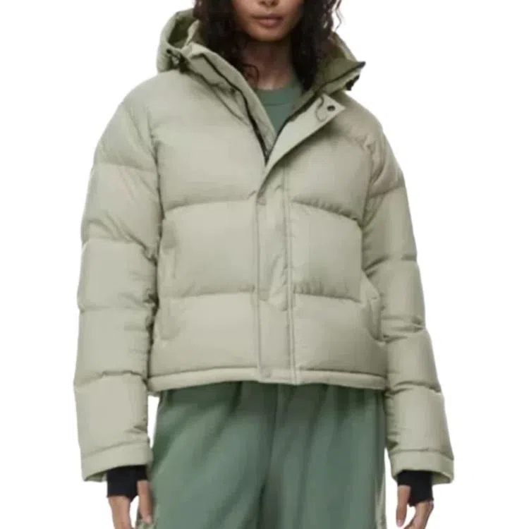 Aritzia TNA Super Puff Shorty