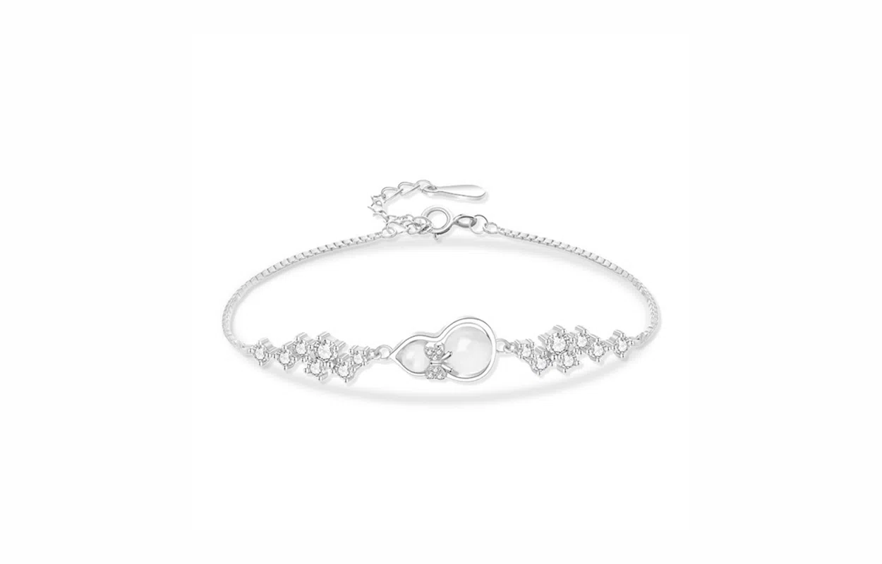 牧言 蝴蝶结葫芦 温柔气质清冷复古新中式小众浪漫高级感 光面立体闪耀在逃公主圆润福禄微笑弧度 日常约会#好运 琉璃 手链 女款