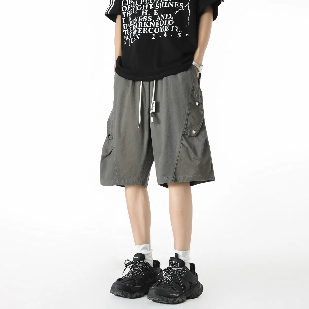 敦煌博物馆 美式潮流褶皱薄款跑步篮球裤宽松凉感舒适透气纯色简约百搭五分休闲短裤 男女同款