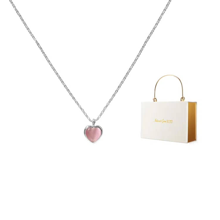 指尖瑰宝 粉色爱心吊坠 夏季新款甜美 设计感粉猫眼 冰糖爱心 项链 女款 礼盒