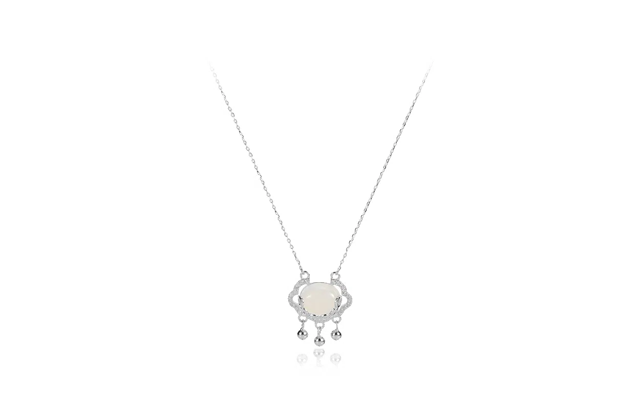 尚银福 祥云平安锁 国潮新中式复古时尚优雅气质轻奢高级感 民族风长命锁小众创意设计灵动流苏 锁骨链 合金 项链 女款