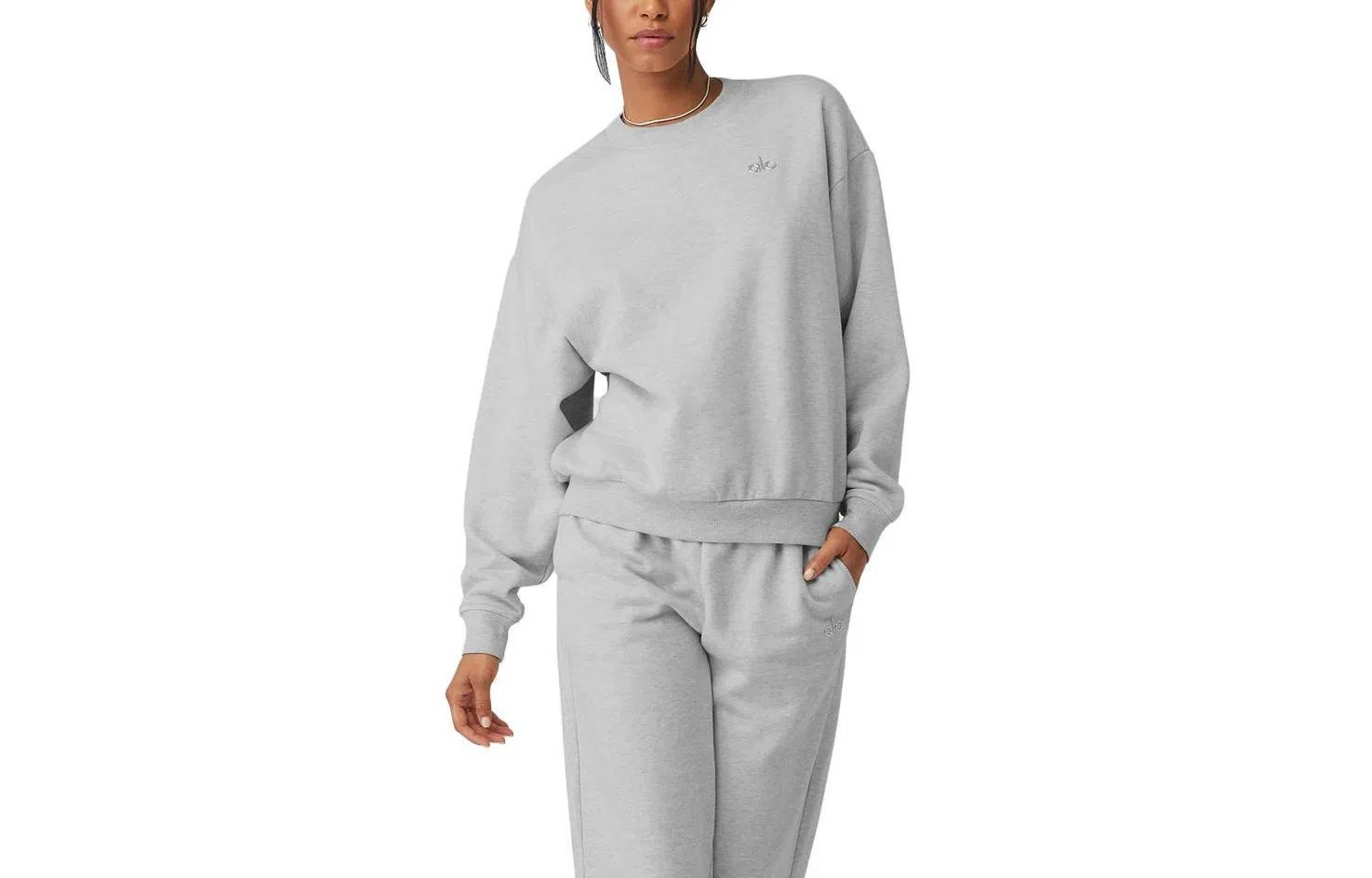 Alo Yoga Accolade Crew Neck Pullover