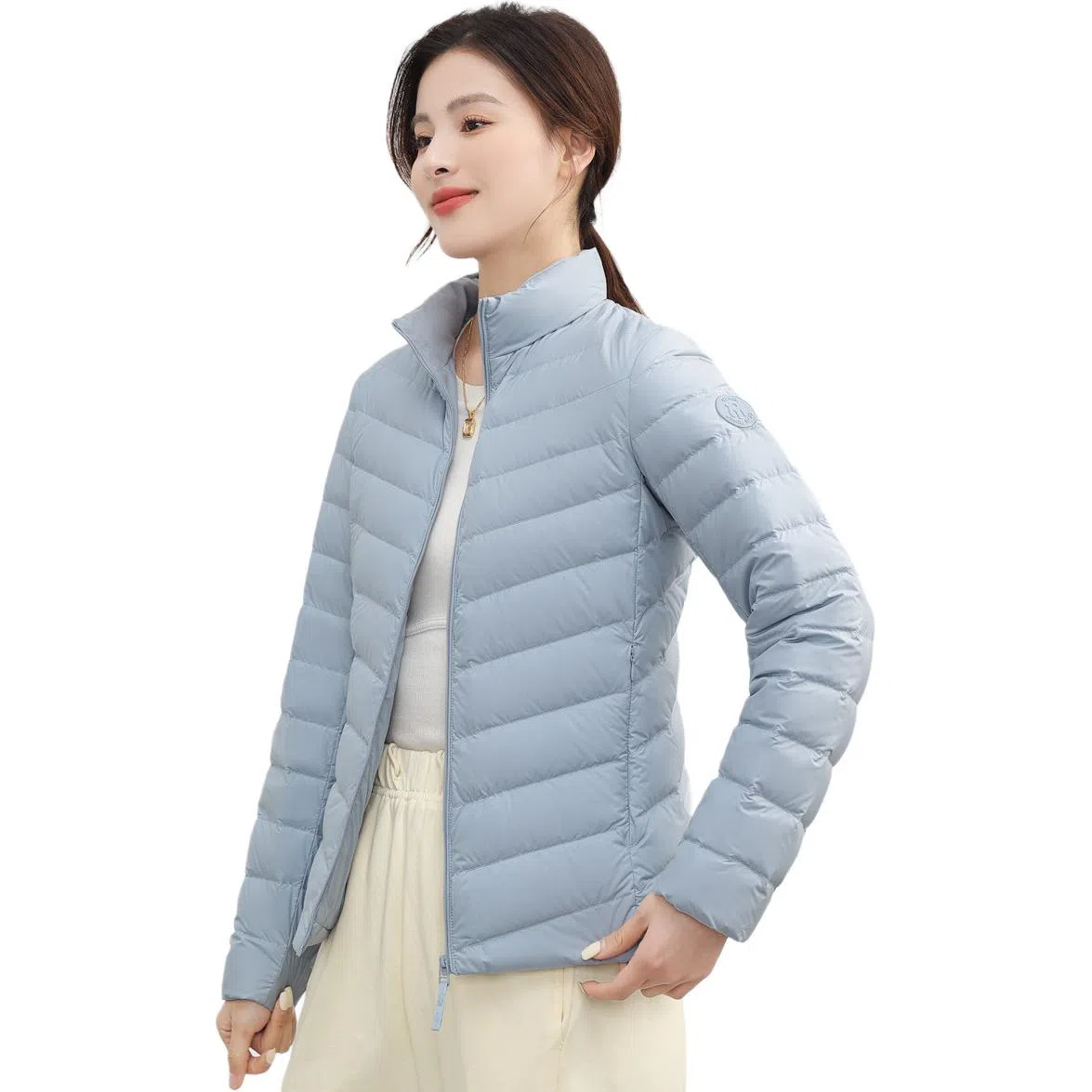 鸭鸭 纯色通勤连帽轻薄款短款外穿时尚百搭羽绒服 女款