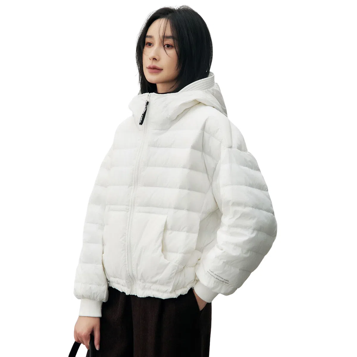 鸭鸭 舒适经典休闲时尚短款防寒连帽保暖轻薄羽绒服 女款