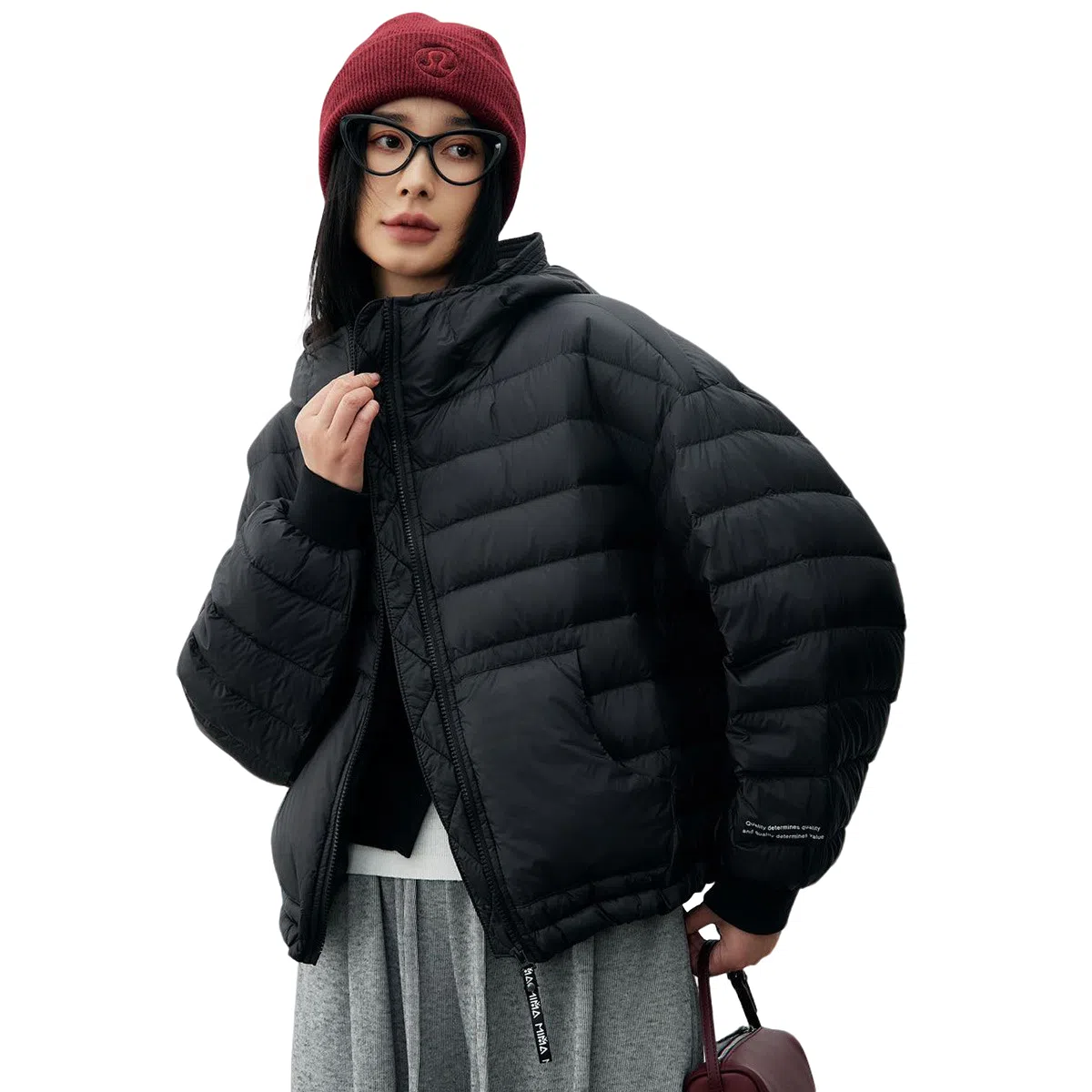 鸭鸭 舒适经典休闲时尚短款防寒连帽保暖轻薄羽绒服 女款