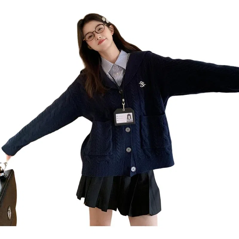 东鲸岁时记 学院风海军领复古绞花上衣毛衣外套学姐感松弛感宽松文艺风经典格纹半裙穿搭一整套裙装套装 秋冬季 女款 礼盒装 米白色