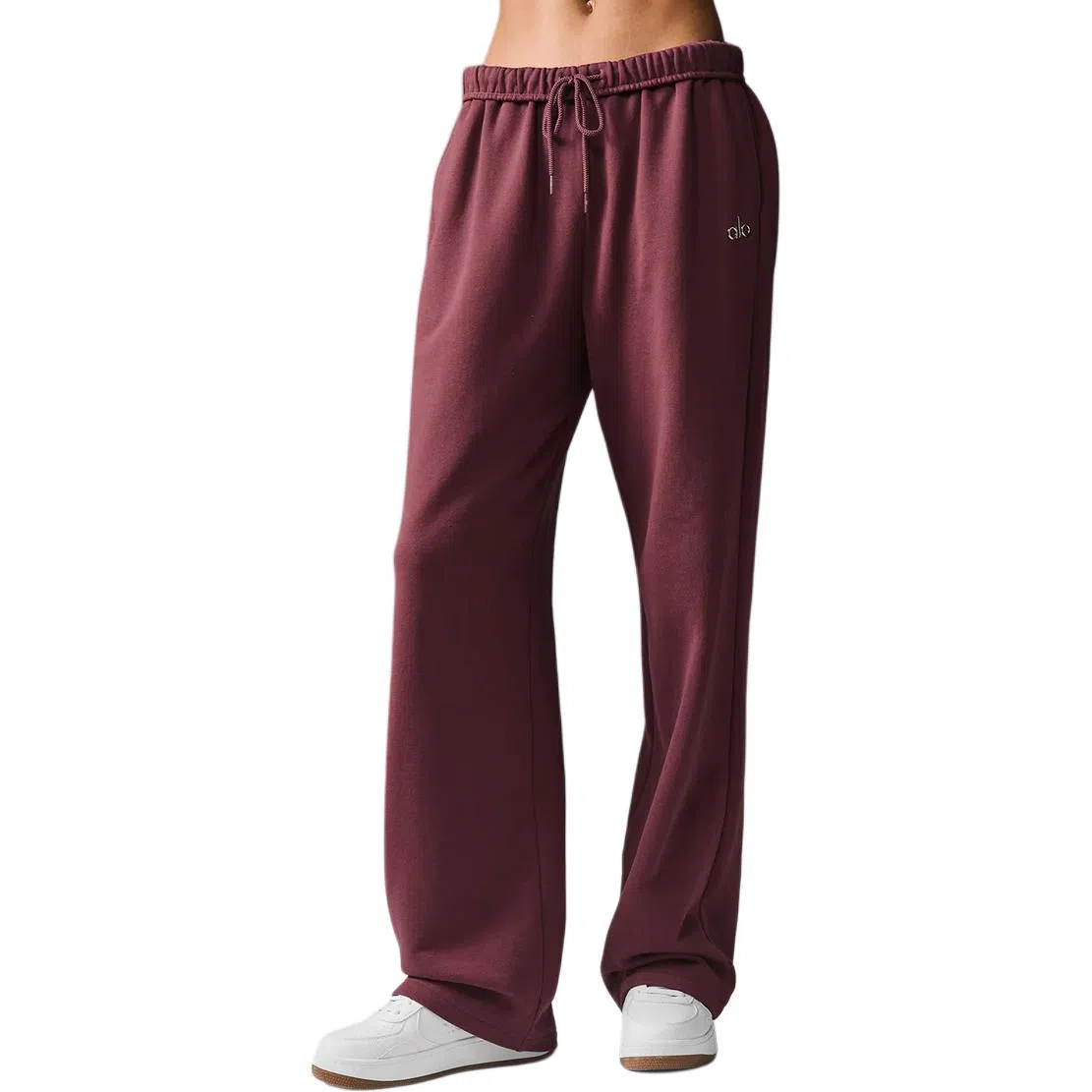 Alo Yoga JISOO Series