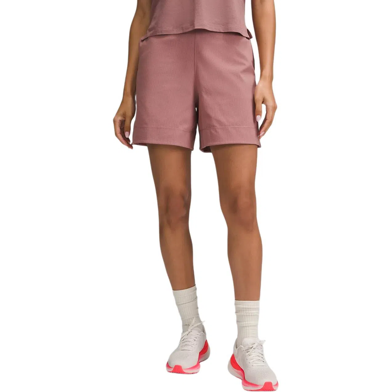 lululemon Team Canada Wovenair High-Rise Short 6"COC logo