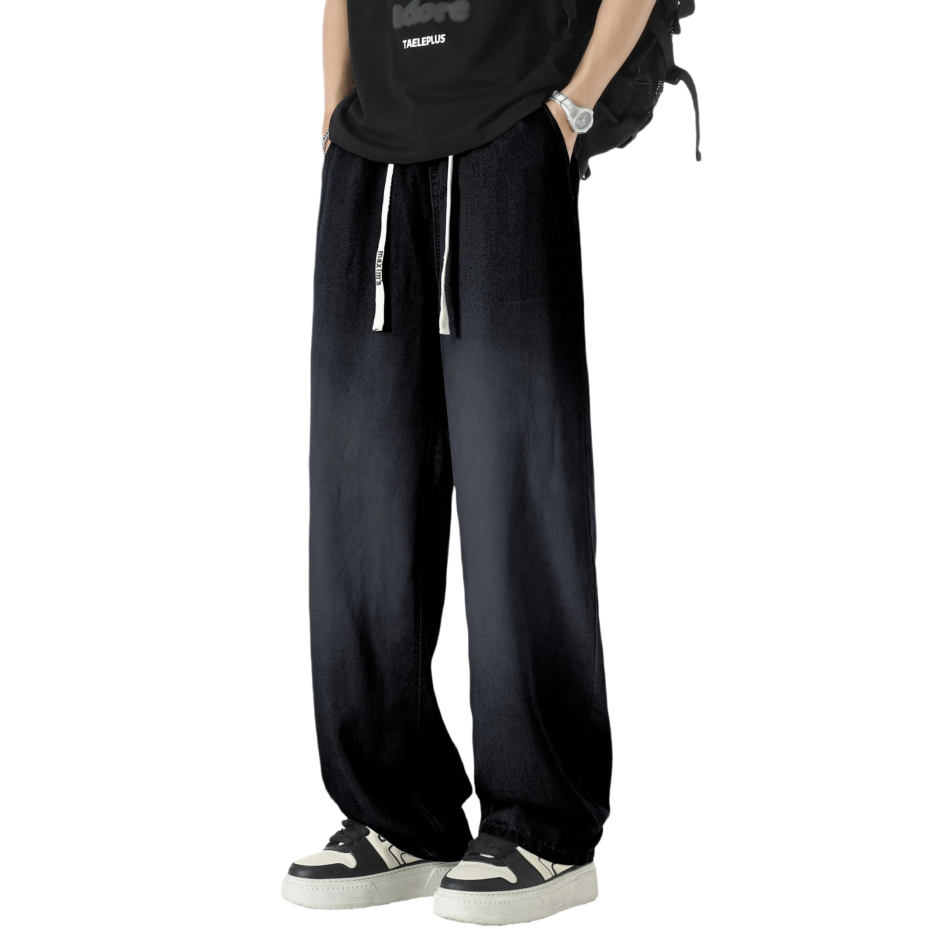 maxim's de paris logo