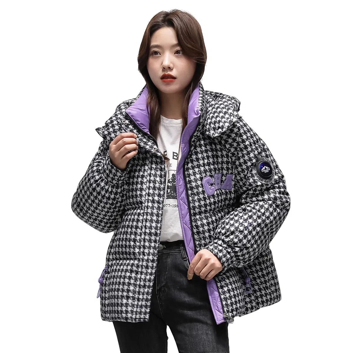 鸭鸭 经典抗寒时尚千鸟格连帽保暖短款羽绒服 女款