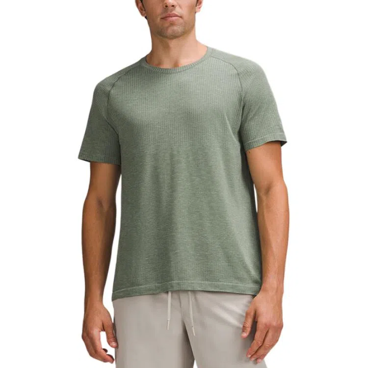 lululemon Metal Vent Tech Silverescent T