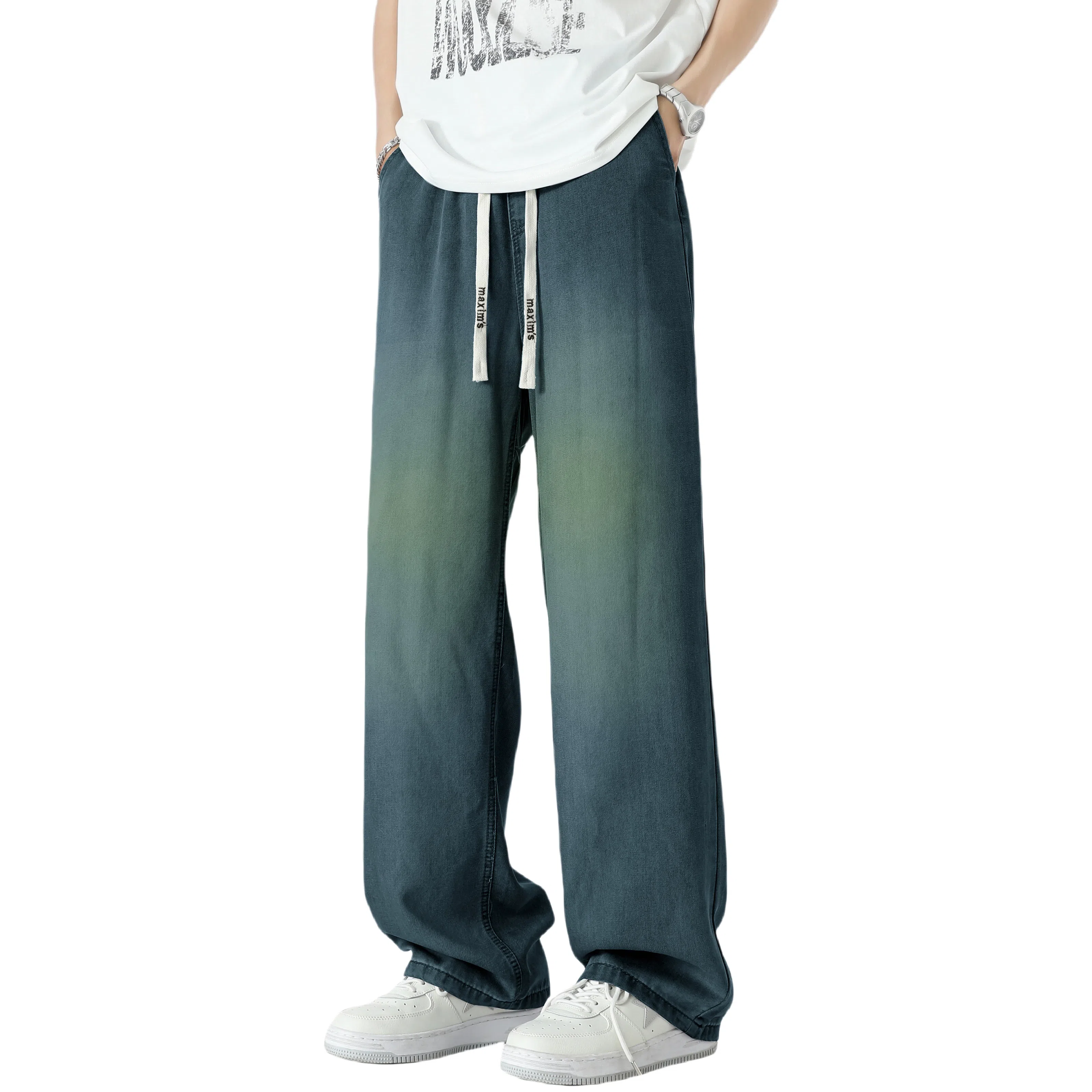 maxim's de paris inslogo