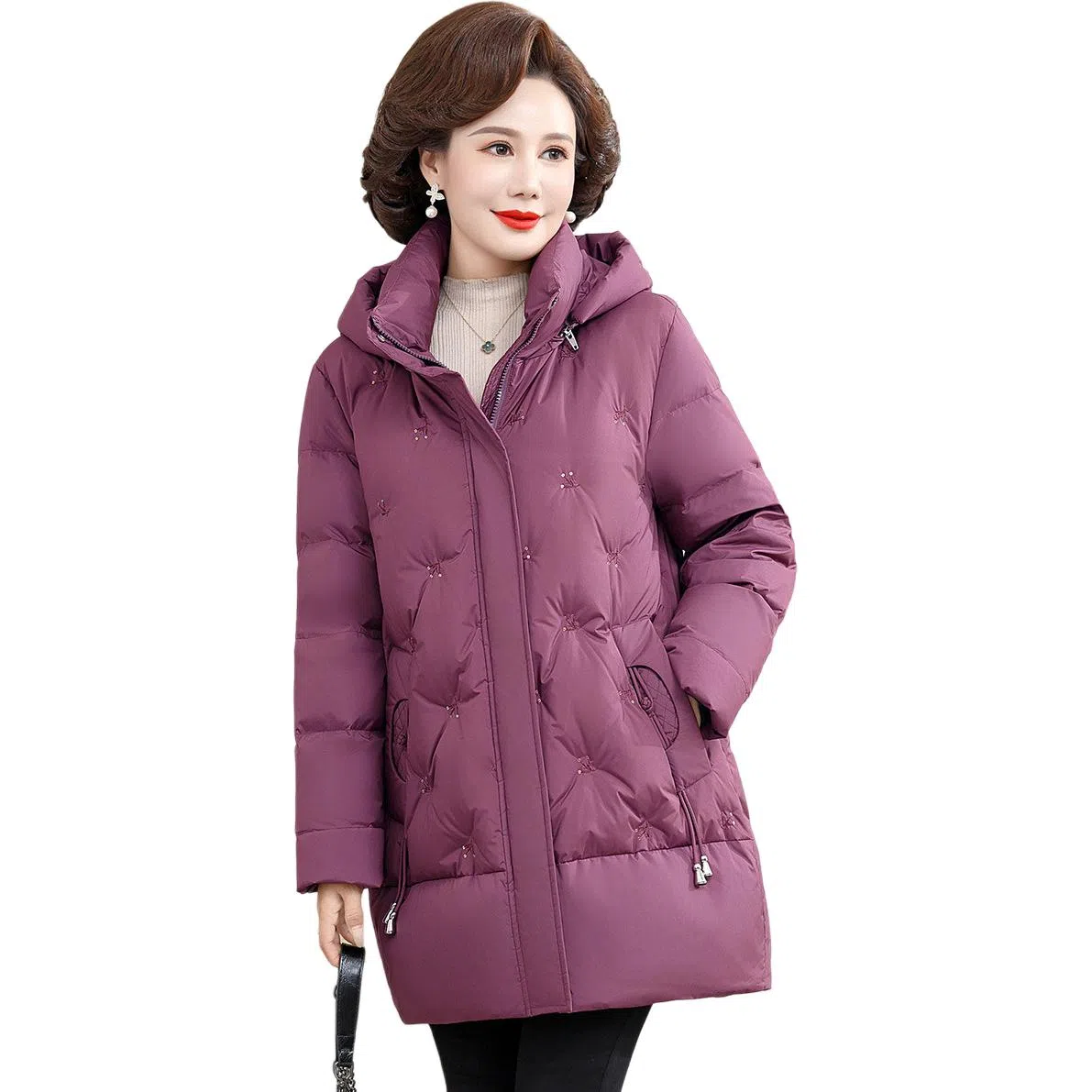 鸭鸭 冬季防寒经典连帽保暖时尚中老年妈妈装羽绒服 女款