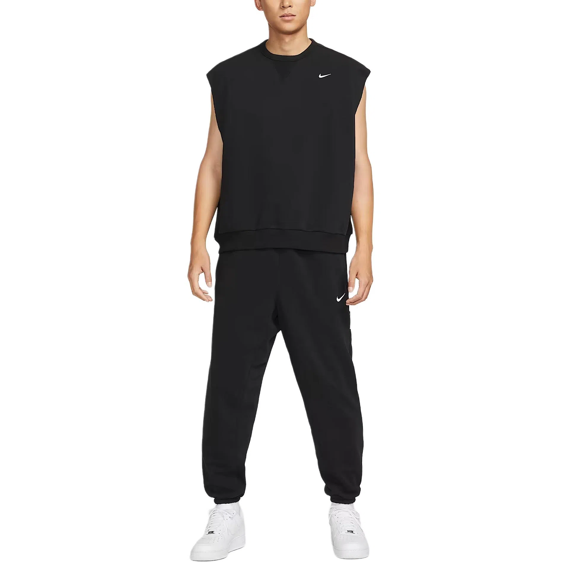 Nike Dri-Fit Standard Issue logo