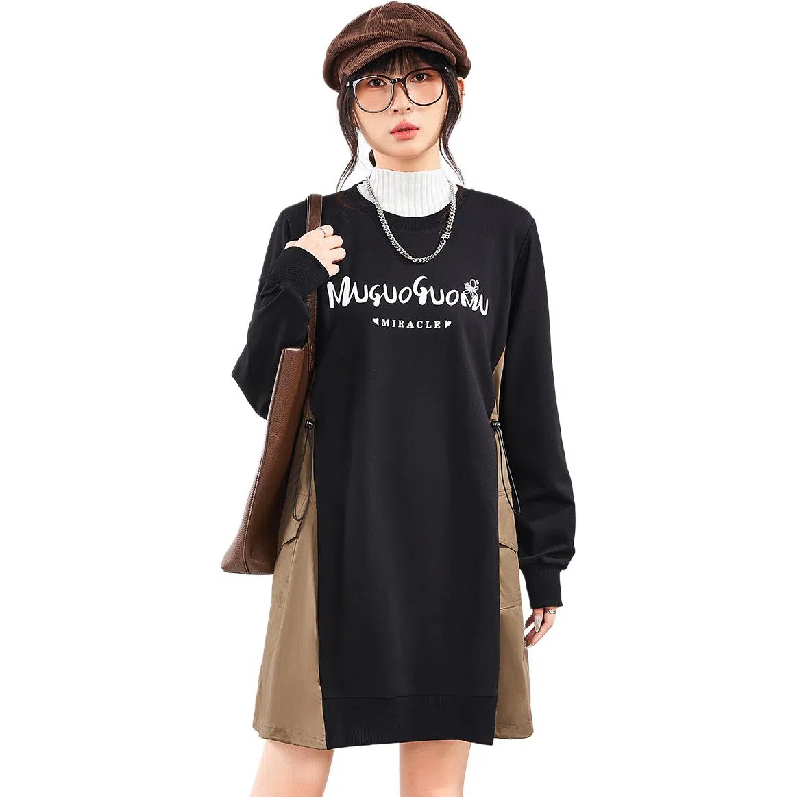 木果果木 撞色拼接中长款字母长袖连衣裙 女款