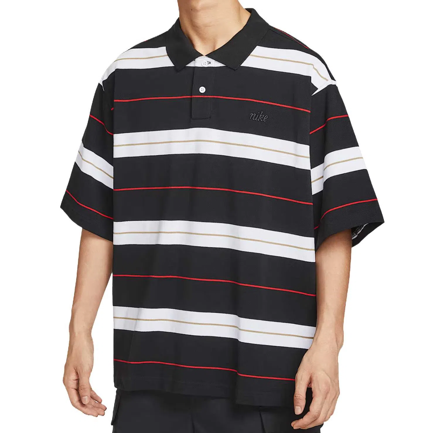 Nike Sportswear Club T