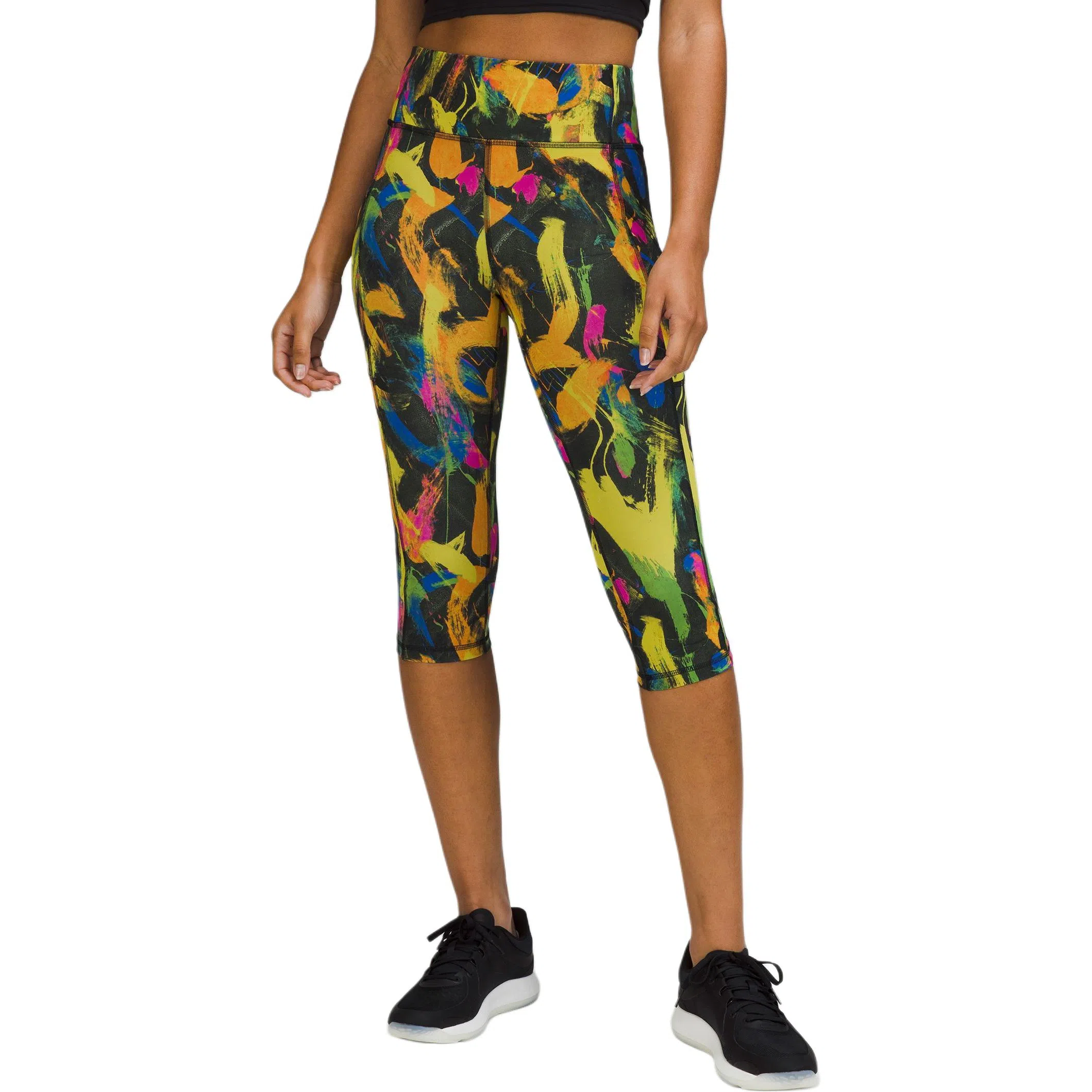 lululemon Invigorate 17"