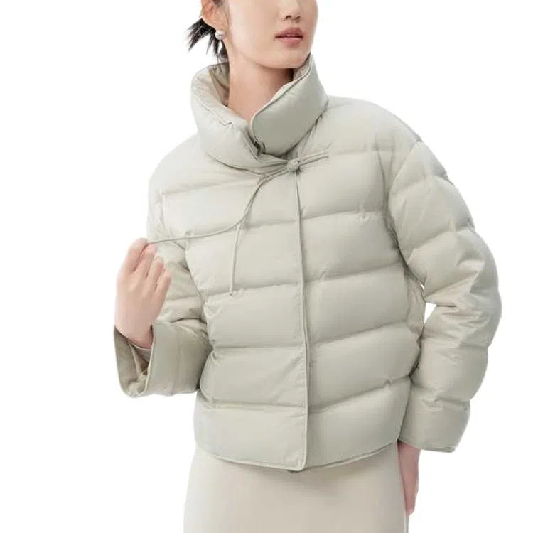波司登 纯色盘扣立领透气羽绒服 女款