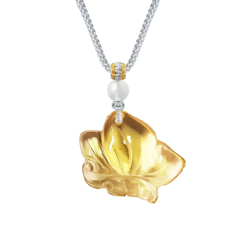 阿梵尼 粉色芙蓉石蝴蝶吊坠 清新甜美 锁骨链 轻奢高级感 水晶 项链 女款