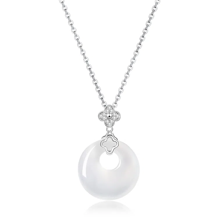 【四季予你】 印象眸 新中式幸运四叶草平安扣精致简约小众优雅时尚日常通勤风锁骨链 礼盒包装#好运 玉髓 项链 女款