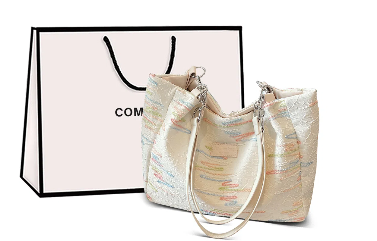 COMELY Tote