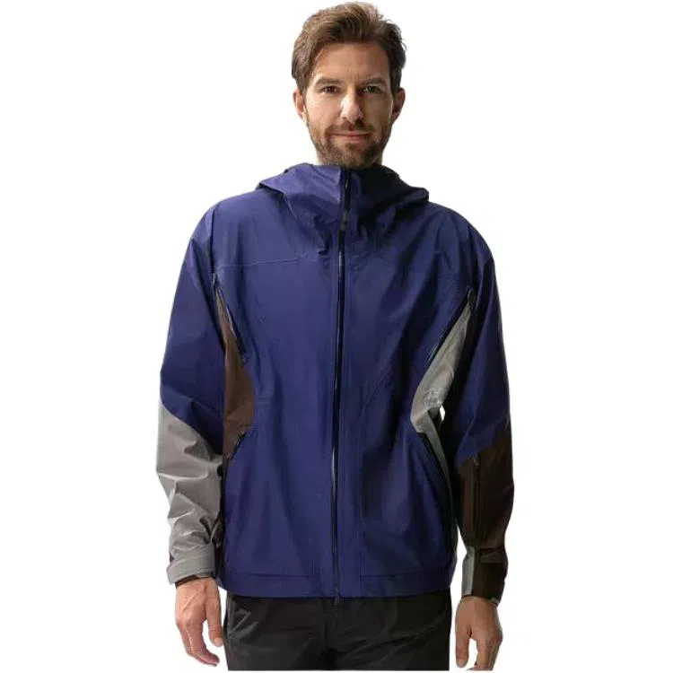 HELLY HANSEN