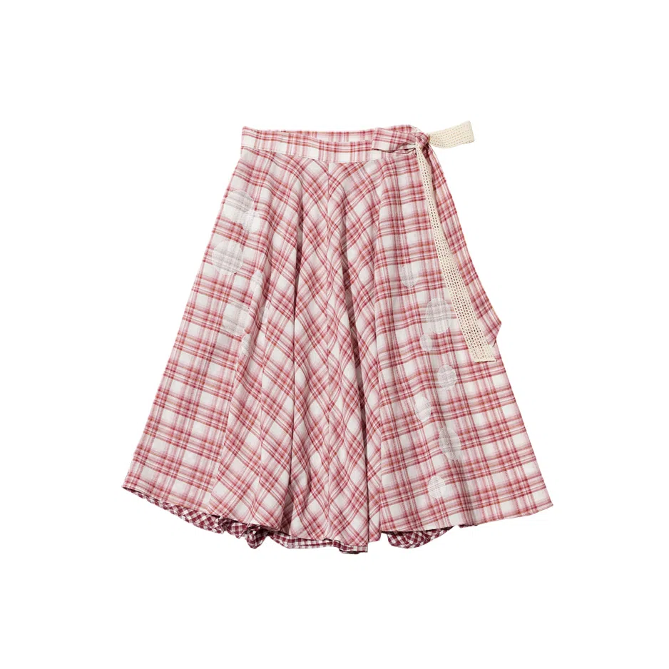 THE MUSEUM VISITOR SS25