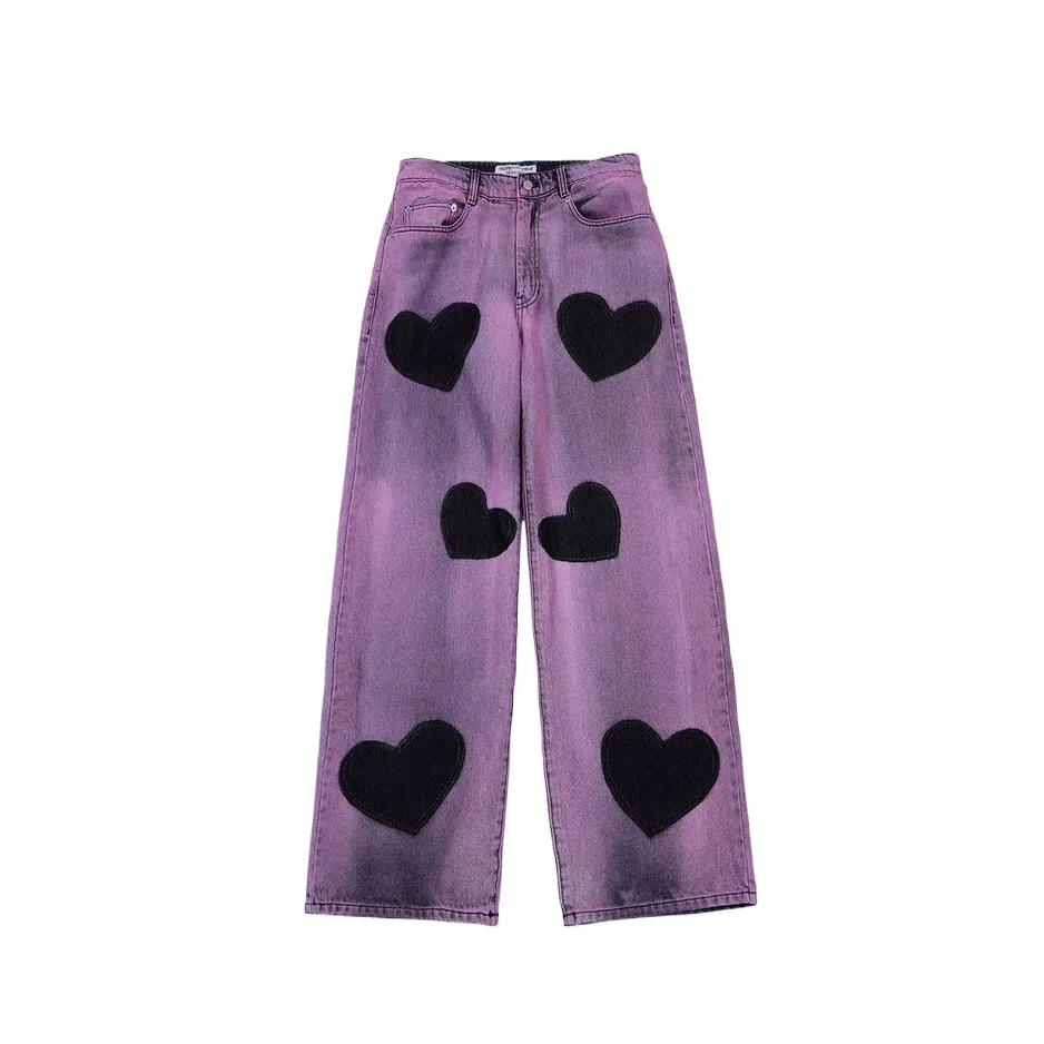 THE MUSEUM VISITOR 23AUTUMN