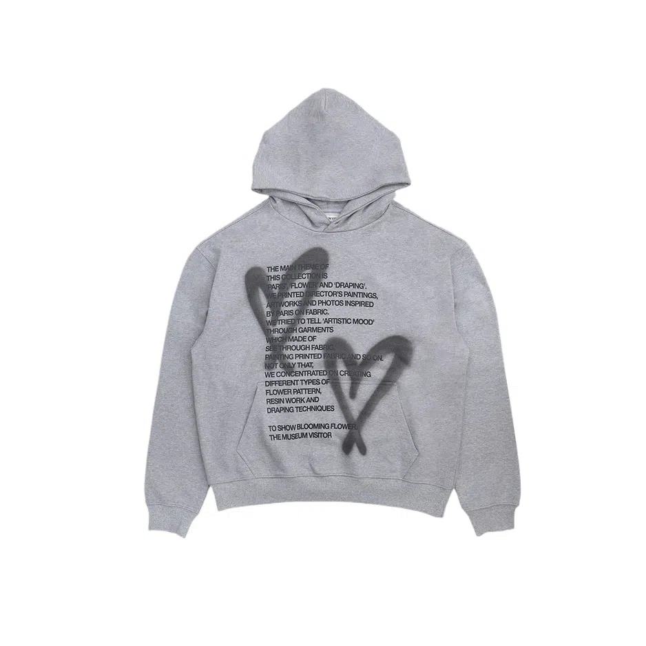 THE MUSEUM VISITOR HEART SPRAY PRINTED