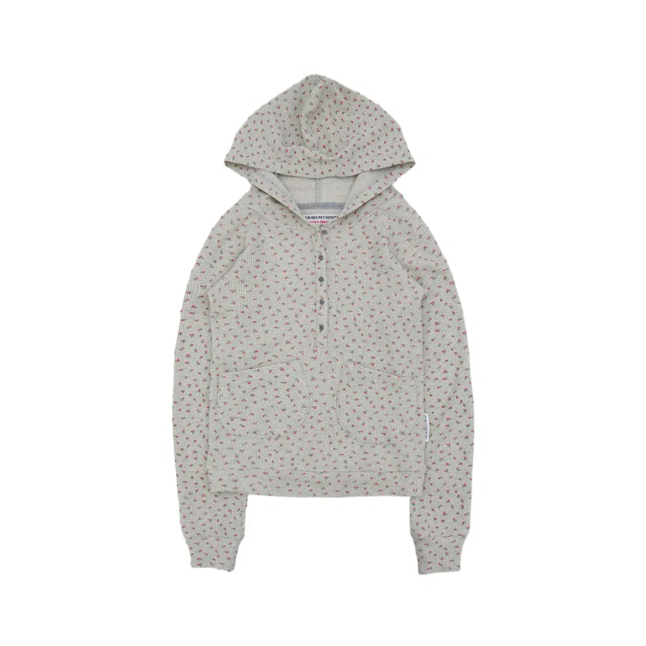 THE MUSEUM VISITOR SS25 T