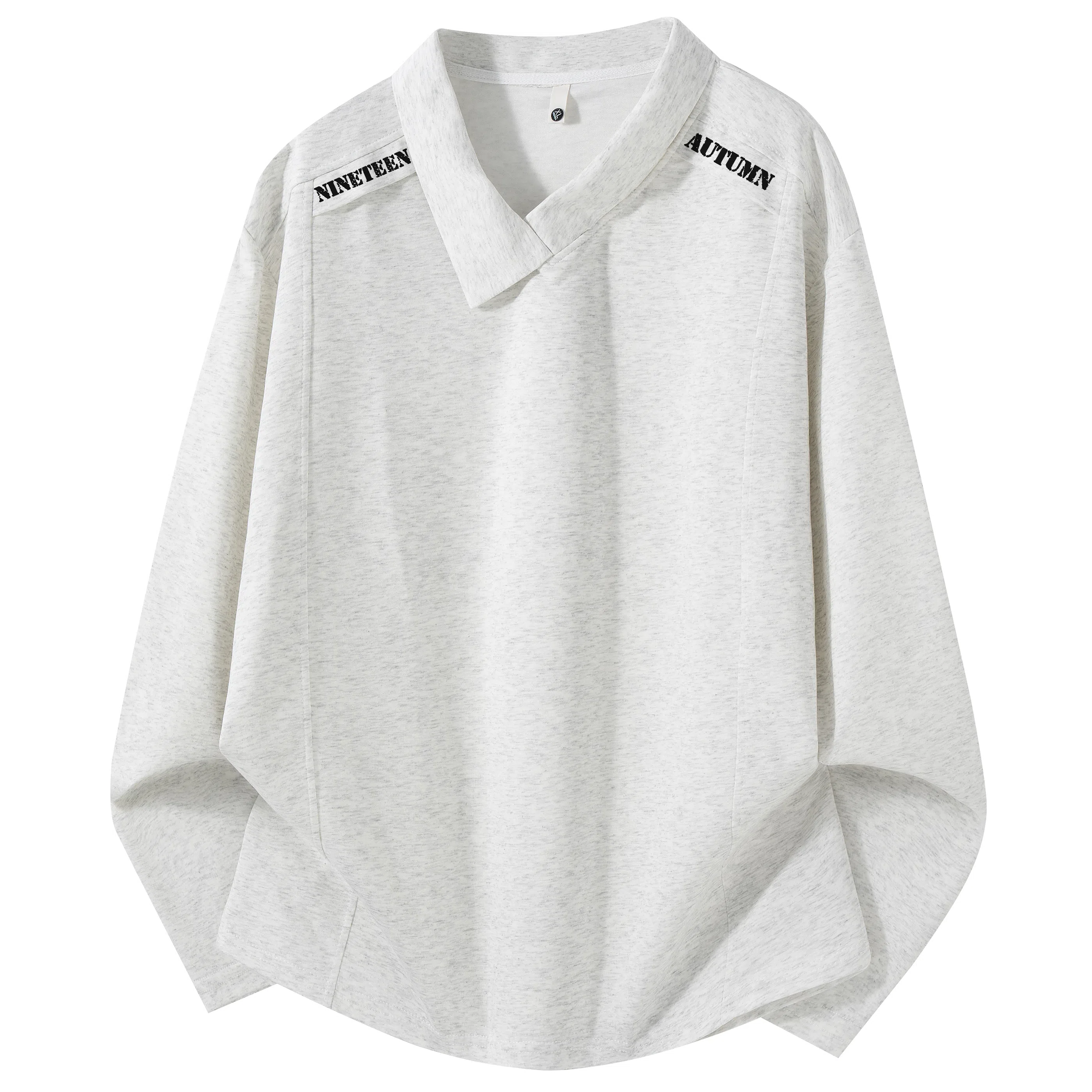 NINETEEN AUTUMN polologoT