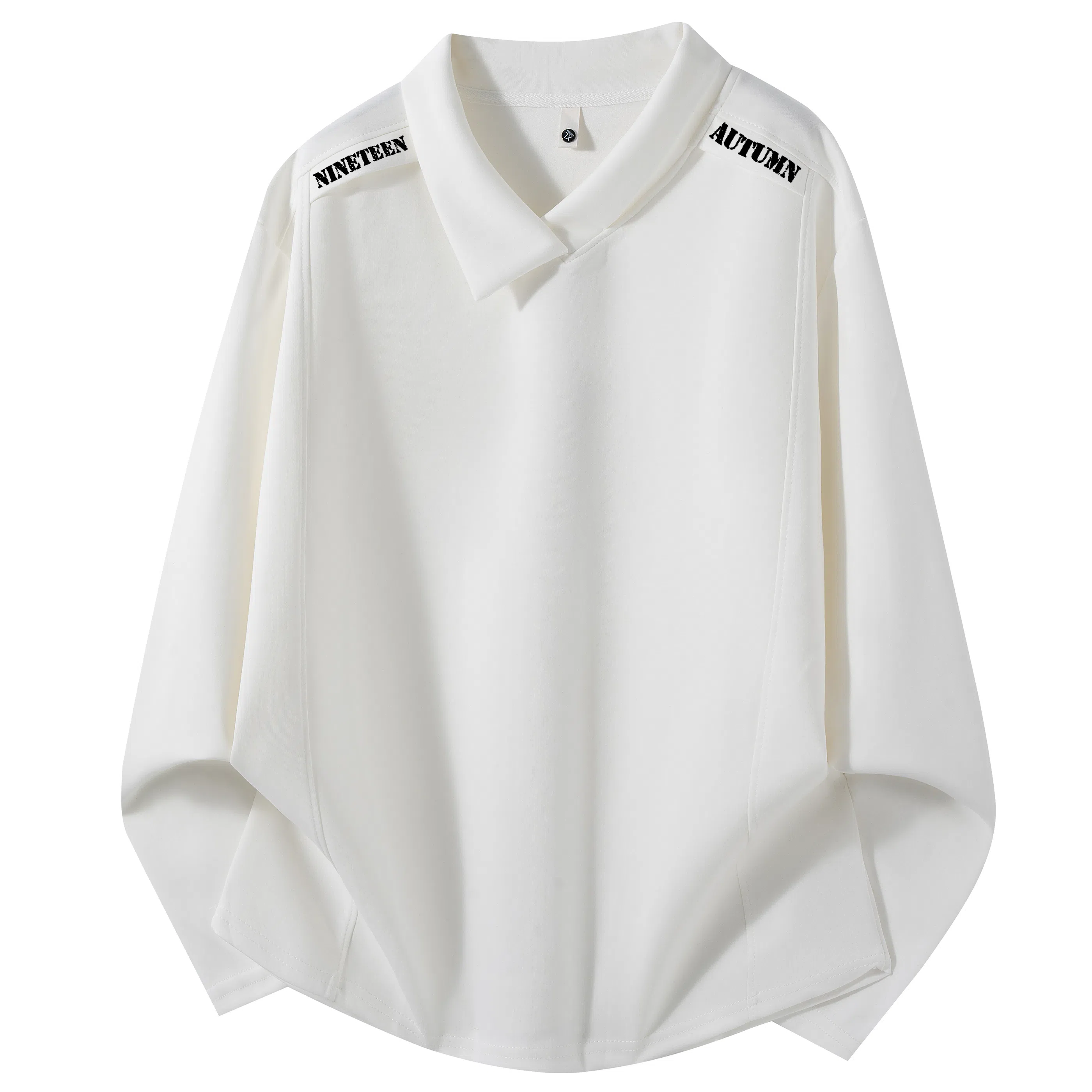 NINETEEN AUTUMN polologoT