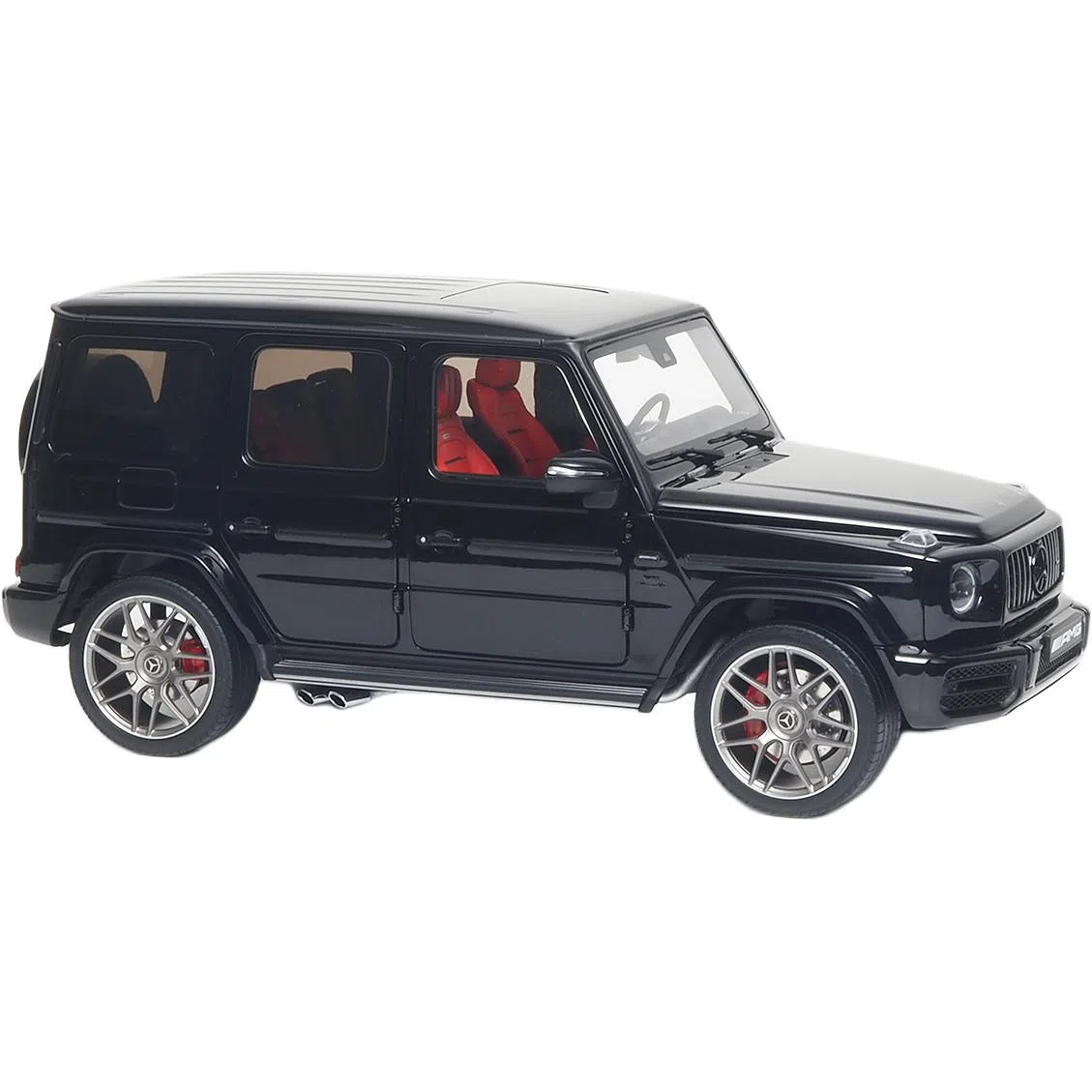 Almost Real 118 AMG G63 55 2022