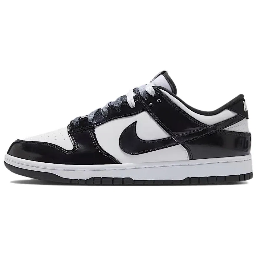 Nike Dunk Low SE "Panda"
