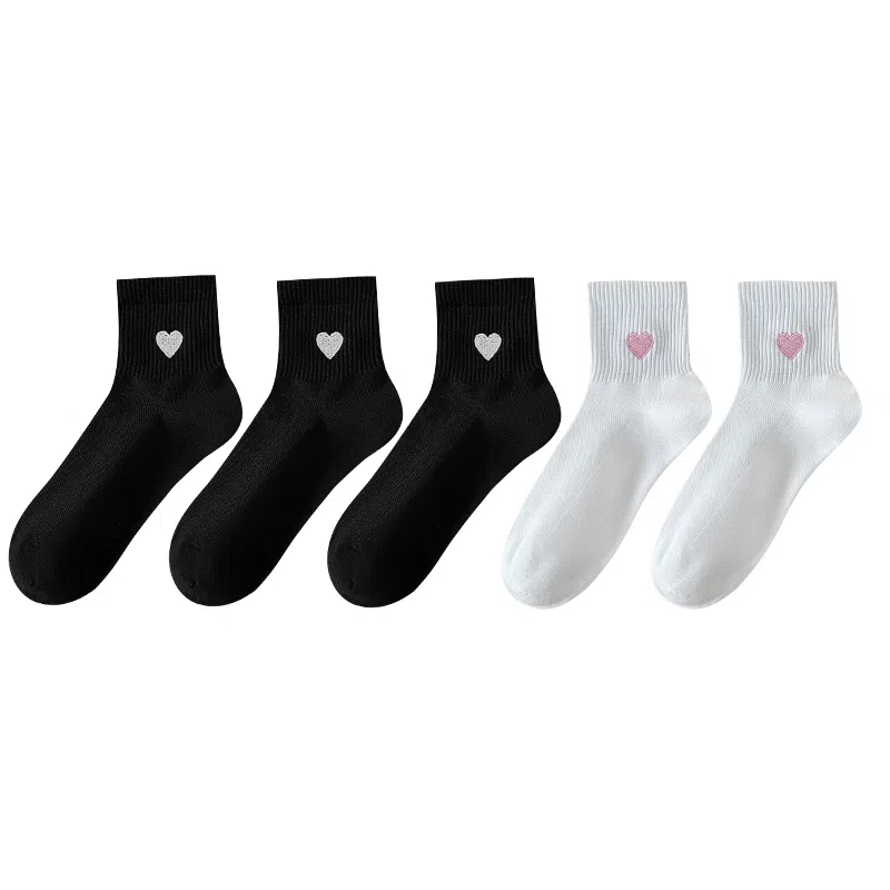 兰缪 春夏季薄款透气短袜子女士可爱爱心刺绣柔软亲肤百搭中筒袜 女款 礼袋五双装
