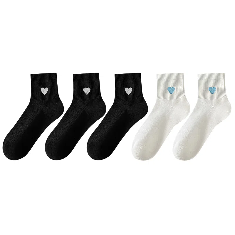 兰缪 春夏季薄款透气短袜子女士可爱爱心刺绣柔软亲肤百搭中筒袜 女款 礼袋五双装
