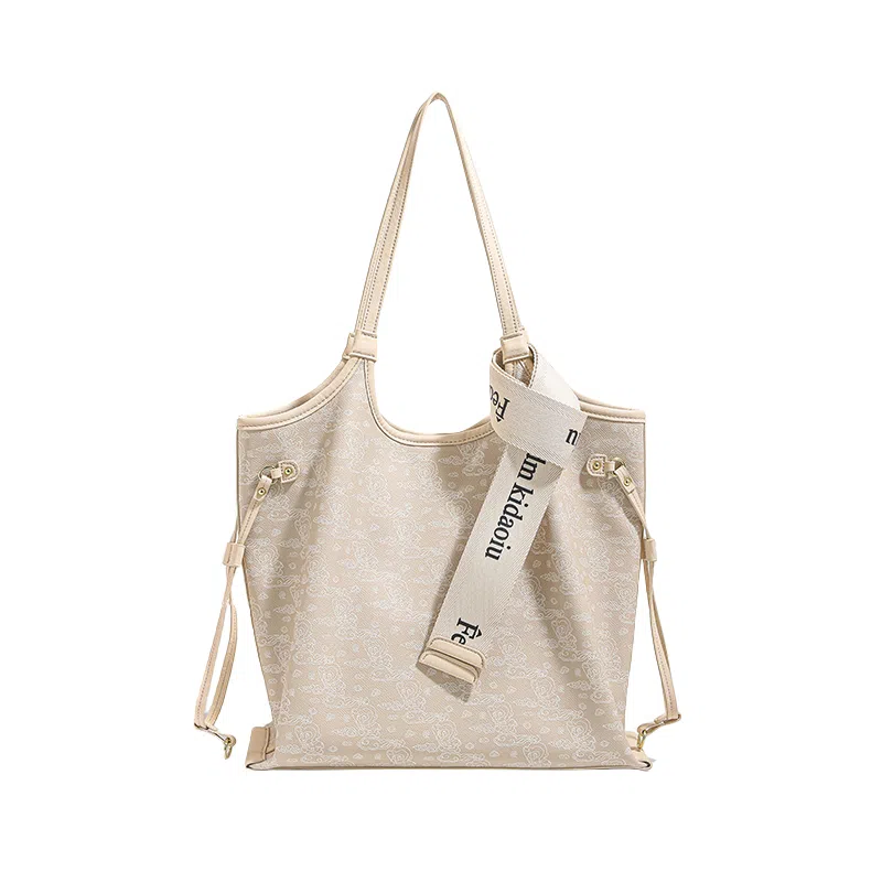 PESASRIE PVC Tote