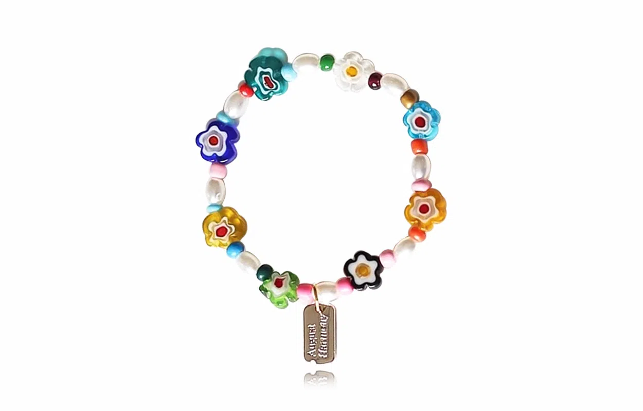 牧言 彩色小花 轻奢甜美可爱多巴胺甜蜜浪漫高级感 立体彩虹花朵圆珠英文字母流苏字牌串珠手饰 琉璃 手串 女款