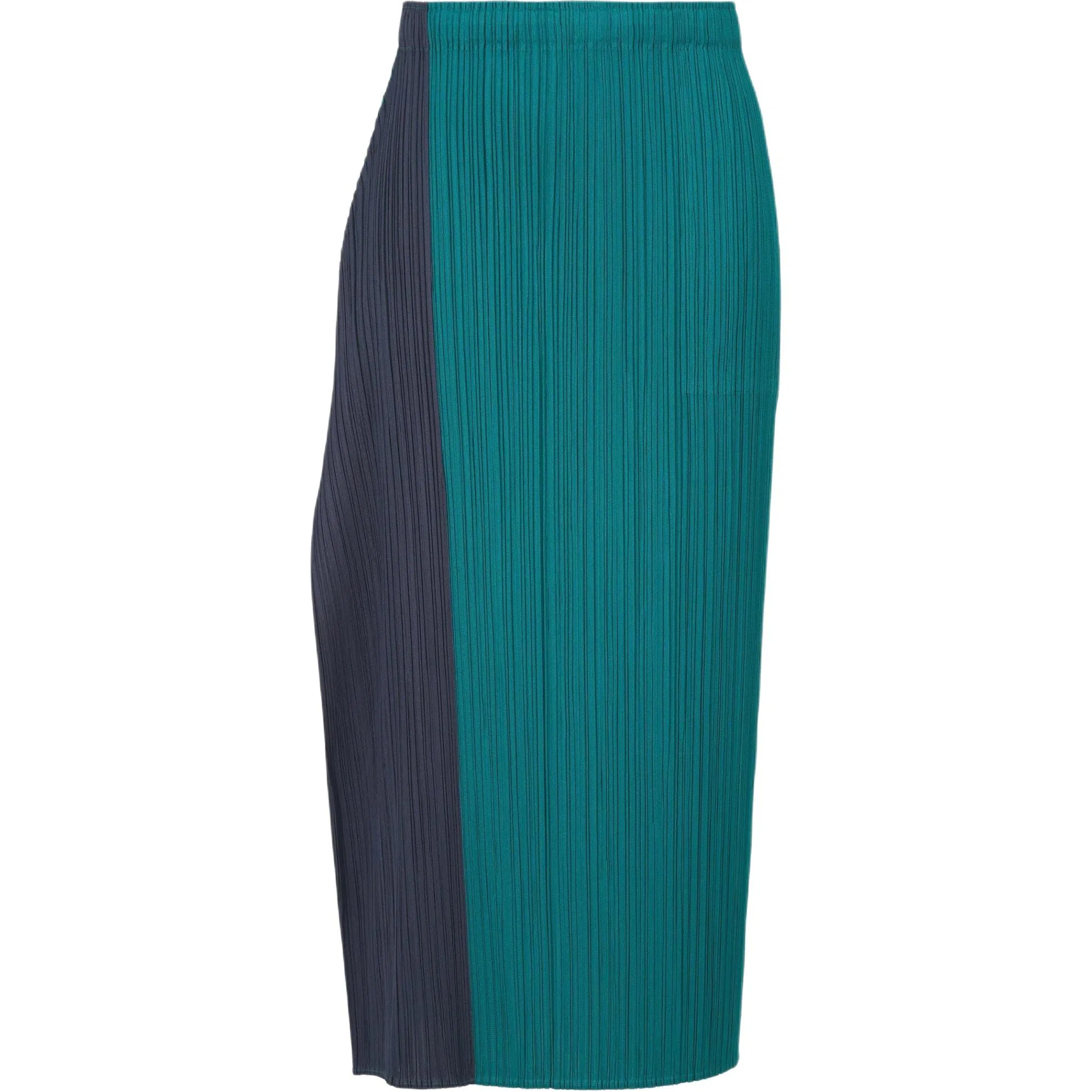 PLEATS PLEASE ISSEY MIYAKE