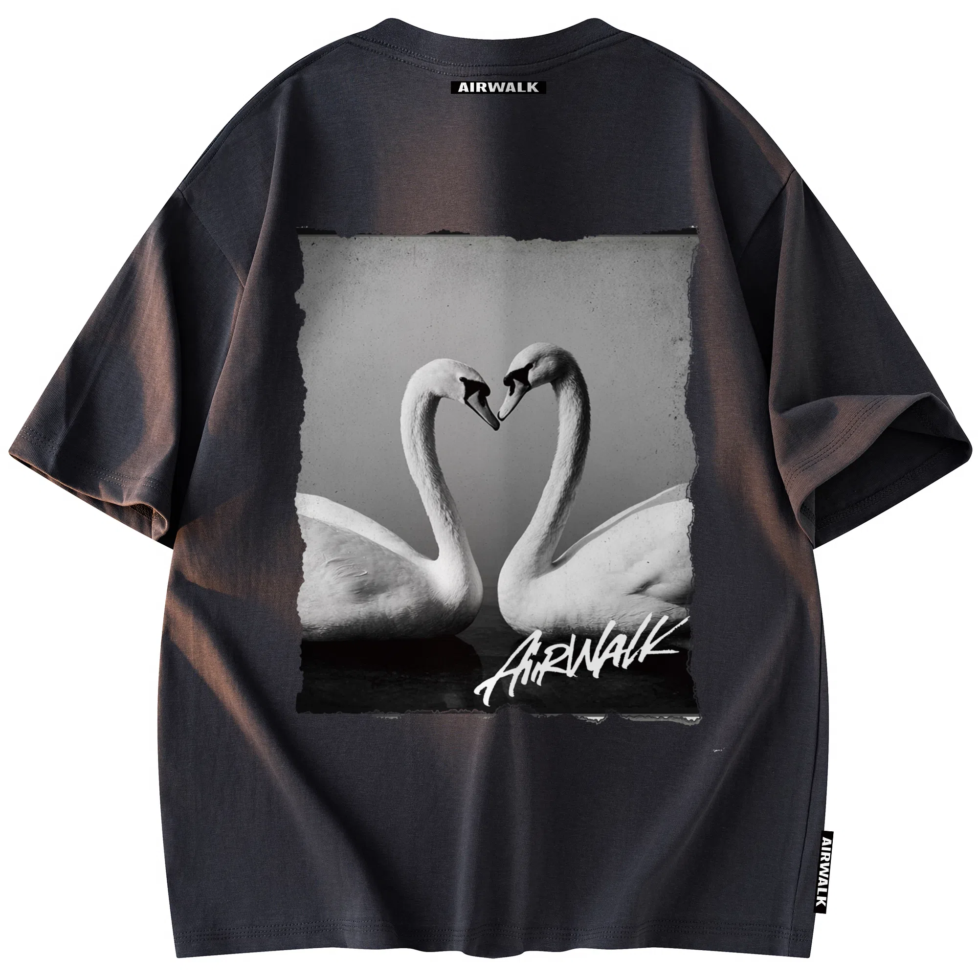 Airwalk T
