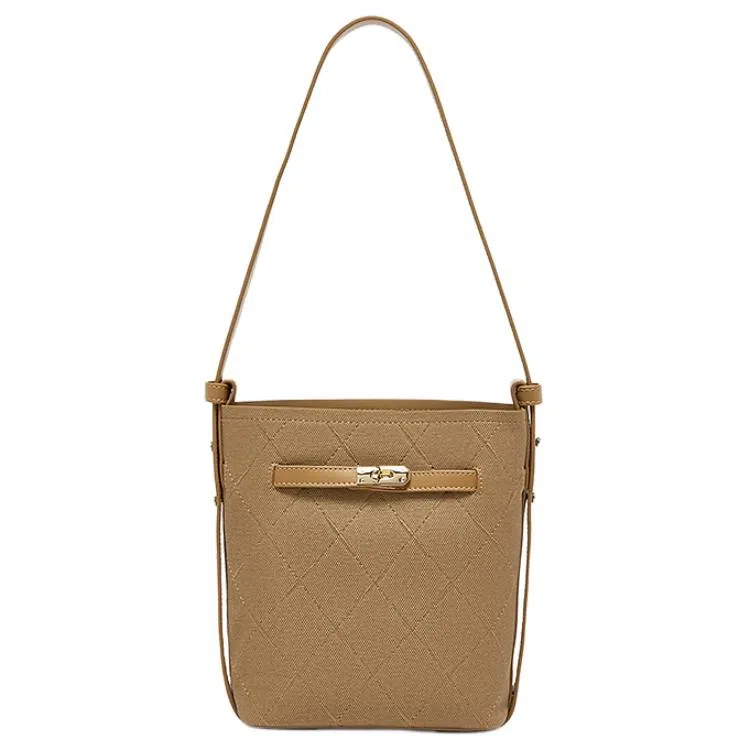 百思图 简约时尚轻便实用经典设计百搭款式 皮革 单肩包 中号 女款 多色